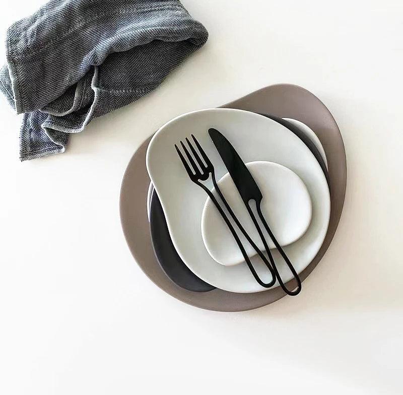 NoirElegance Stainless Steel Cutlery Set - Vintage & Trendy